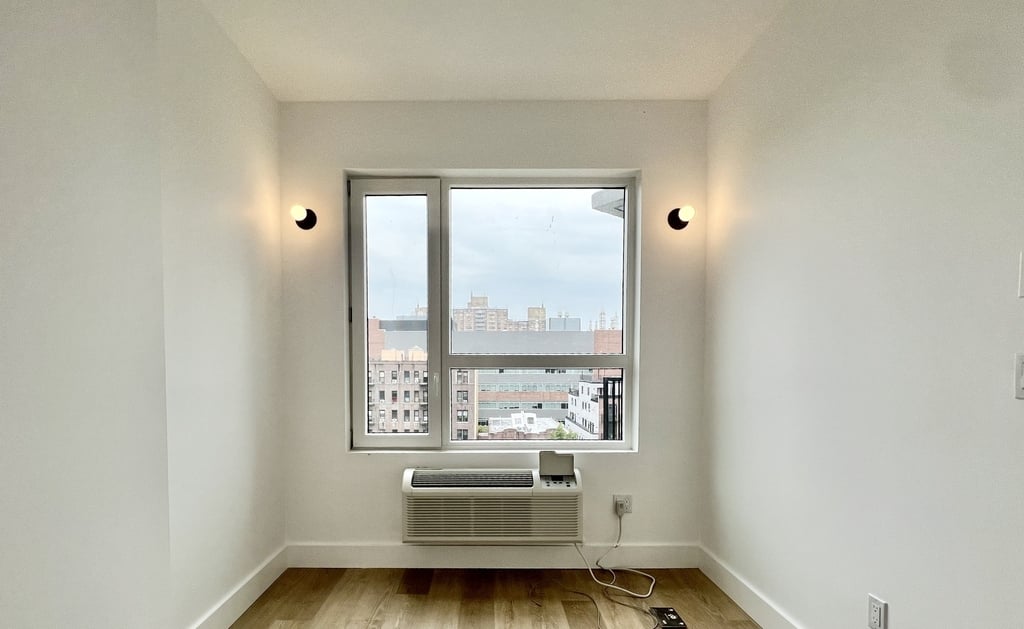 1042 President Street - Photo 10