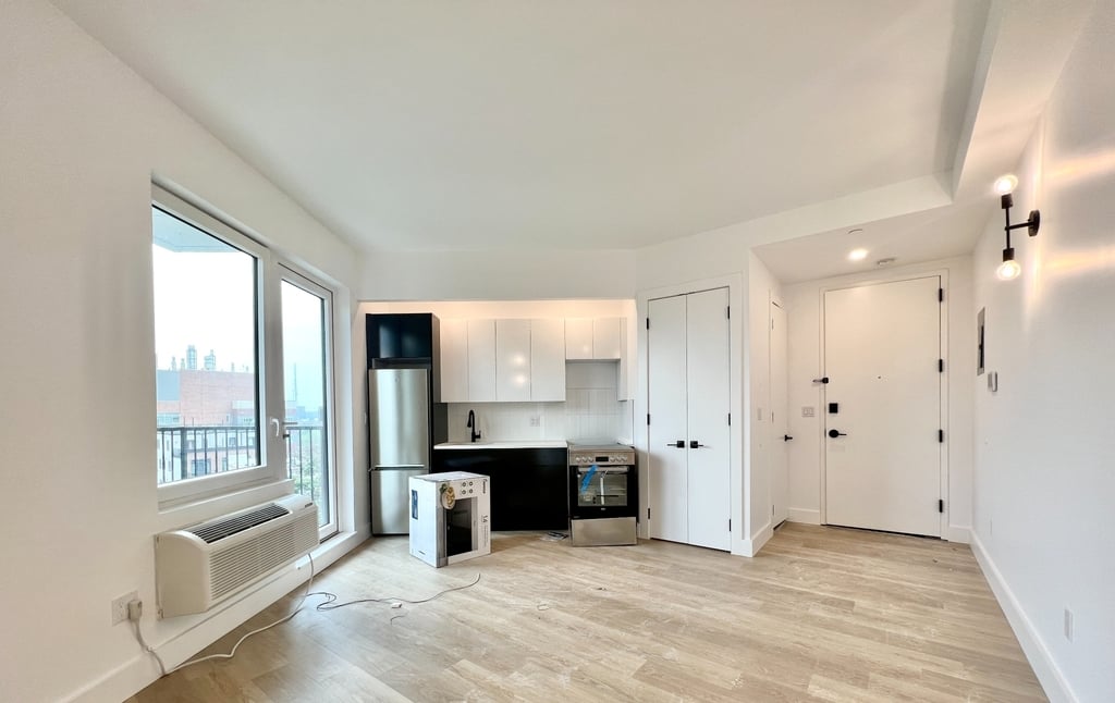 1042 President Street - Photo 6