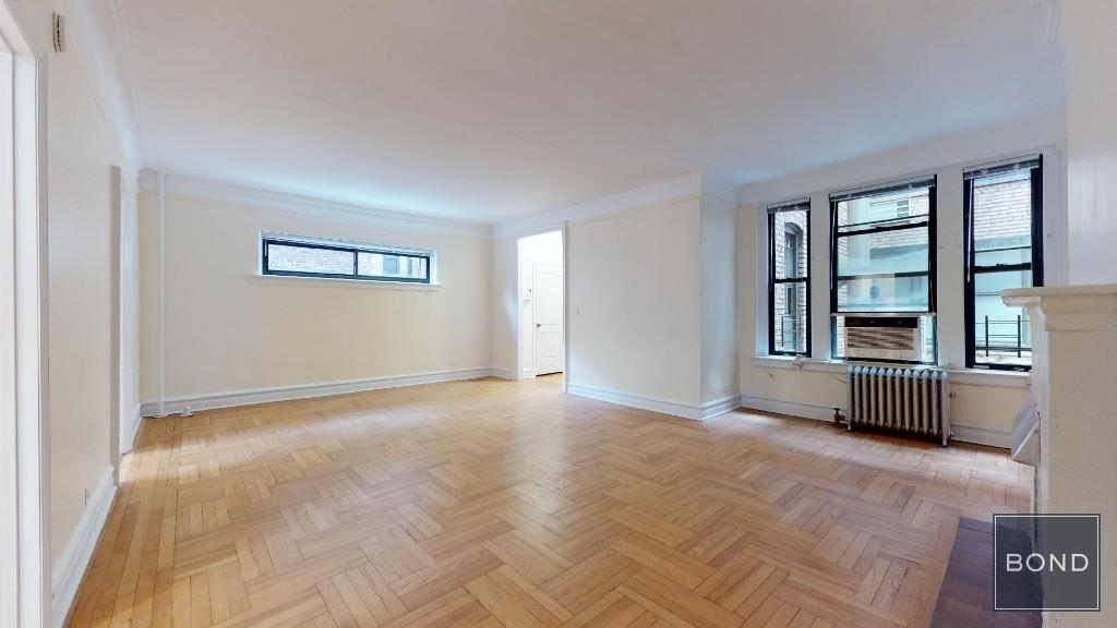 East 63rd Street - Photo 0