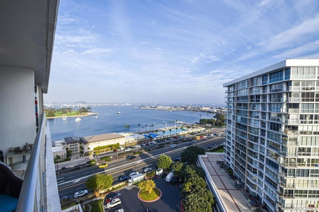 1810 Avenida Del Mundo - Photo 14
