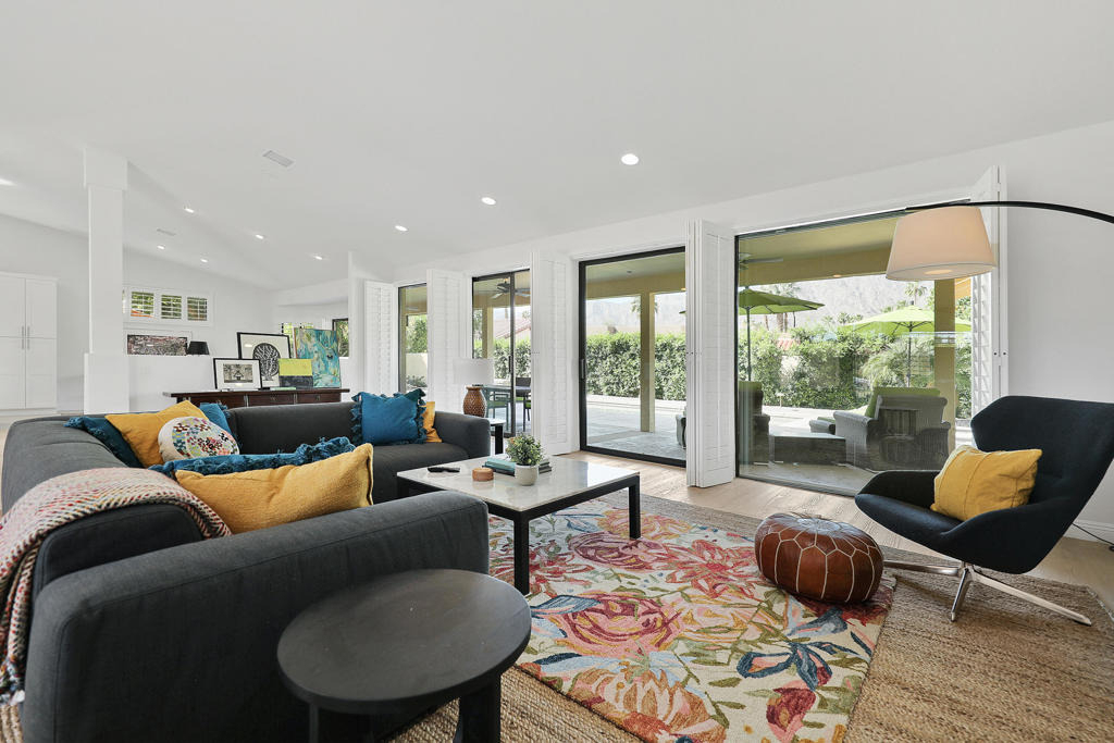 48721 Santa Ursula Street - Photo 3