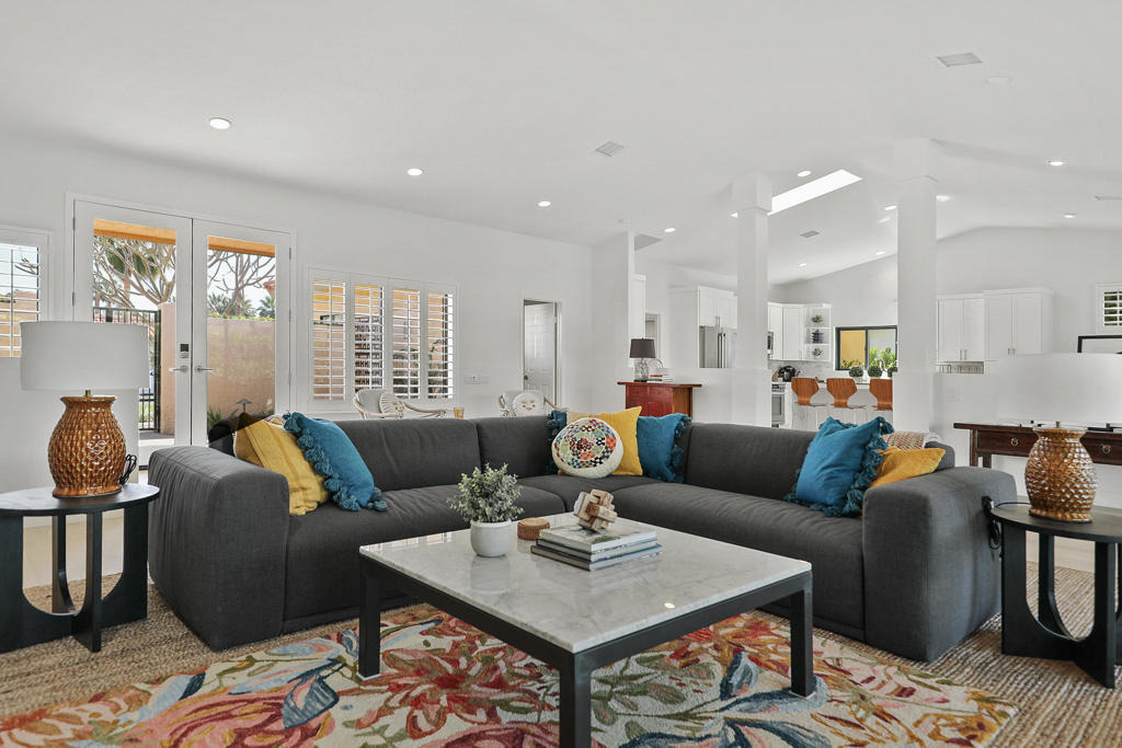 48721 Santa Ursula Street - Photo 4