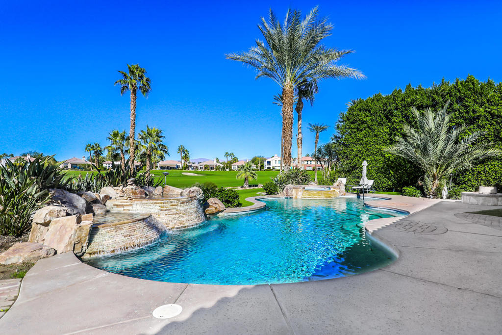 51075 Marbella Court - Photo 43