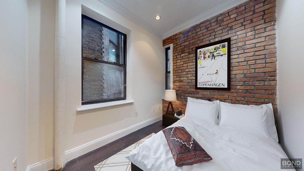East 9th Street - Photo 2