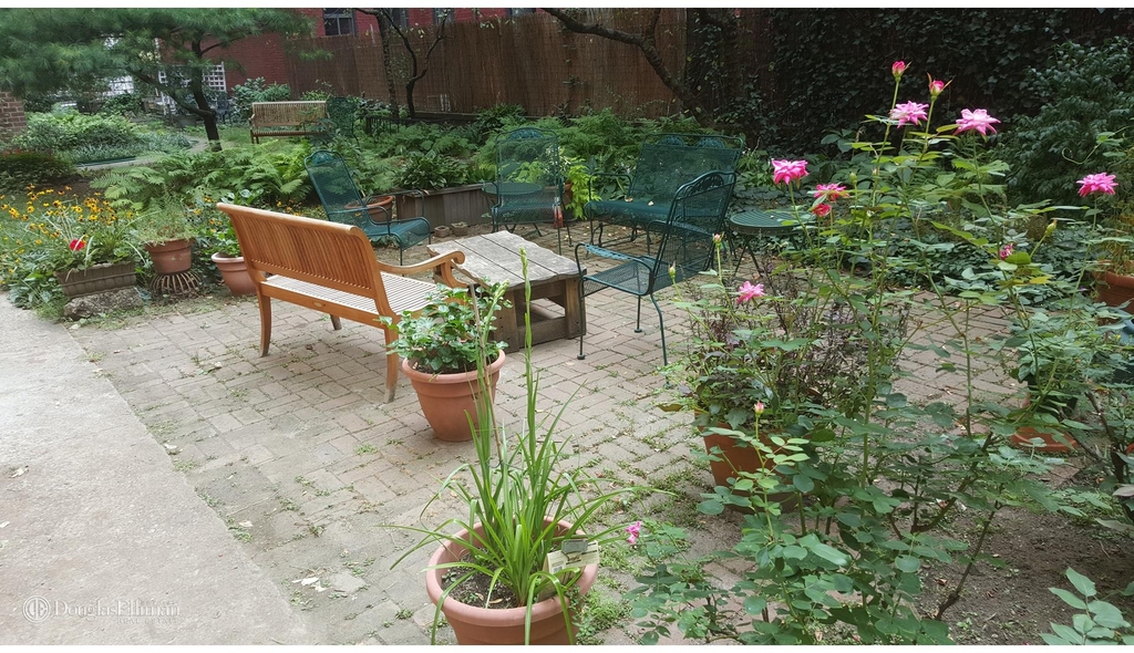 50 E 8th St - Photo 12