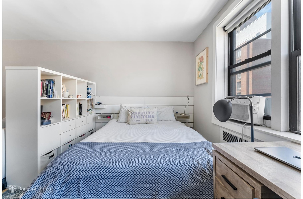50 E 8th St - Photo 5