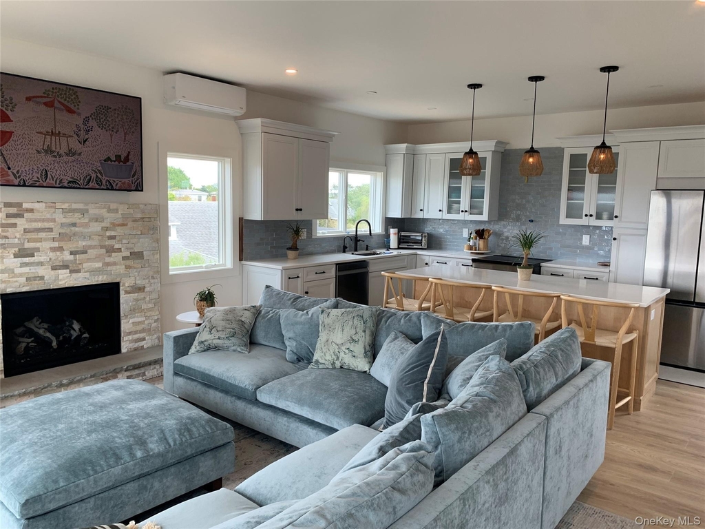 7 Atlantic Avenue - Photo 3
