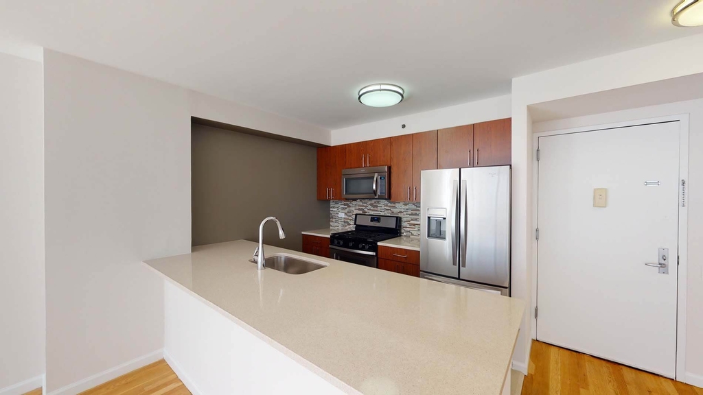 120 W. 21st - Photo 2