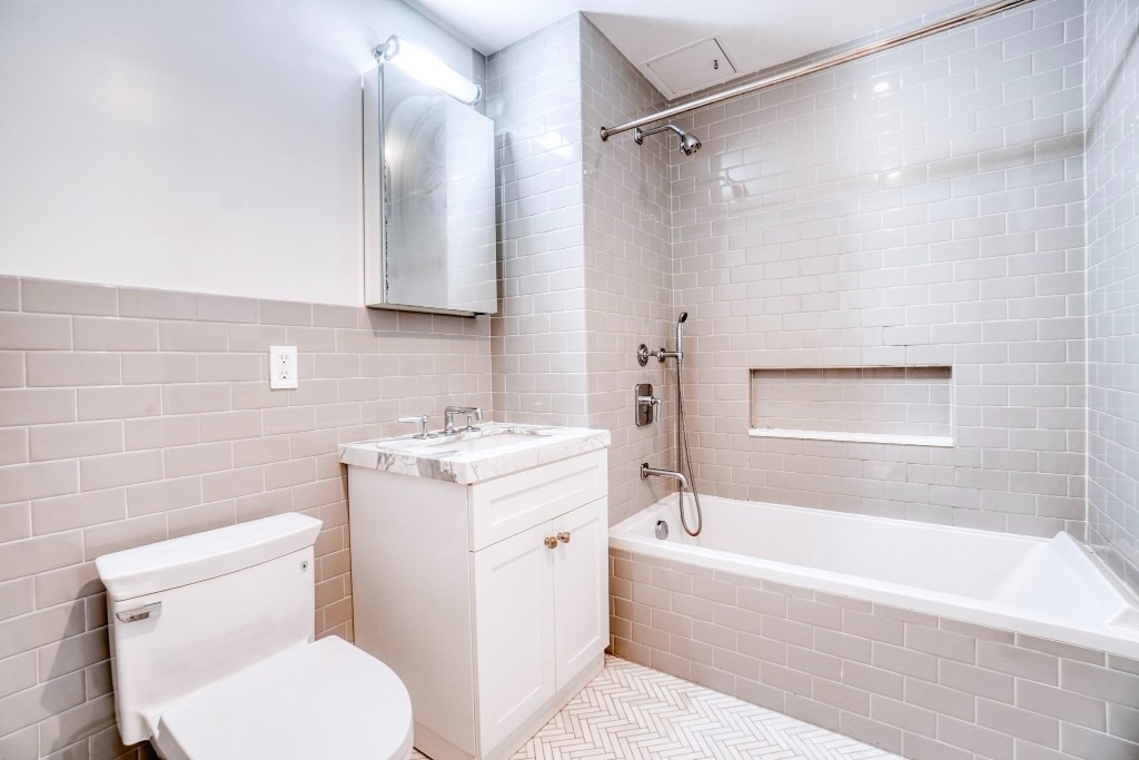 43 W 27th Street - Photo 9