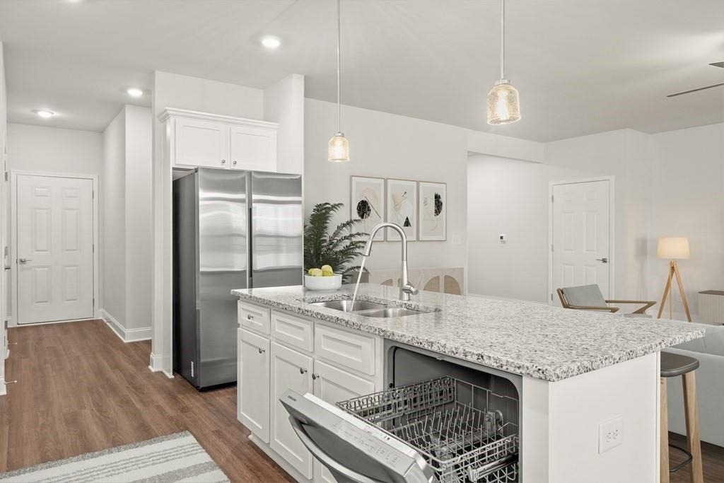 488 Amherst Way - Photo 5