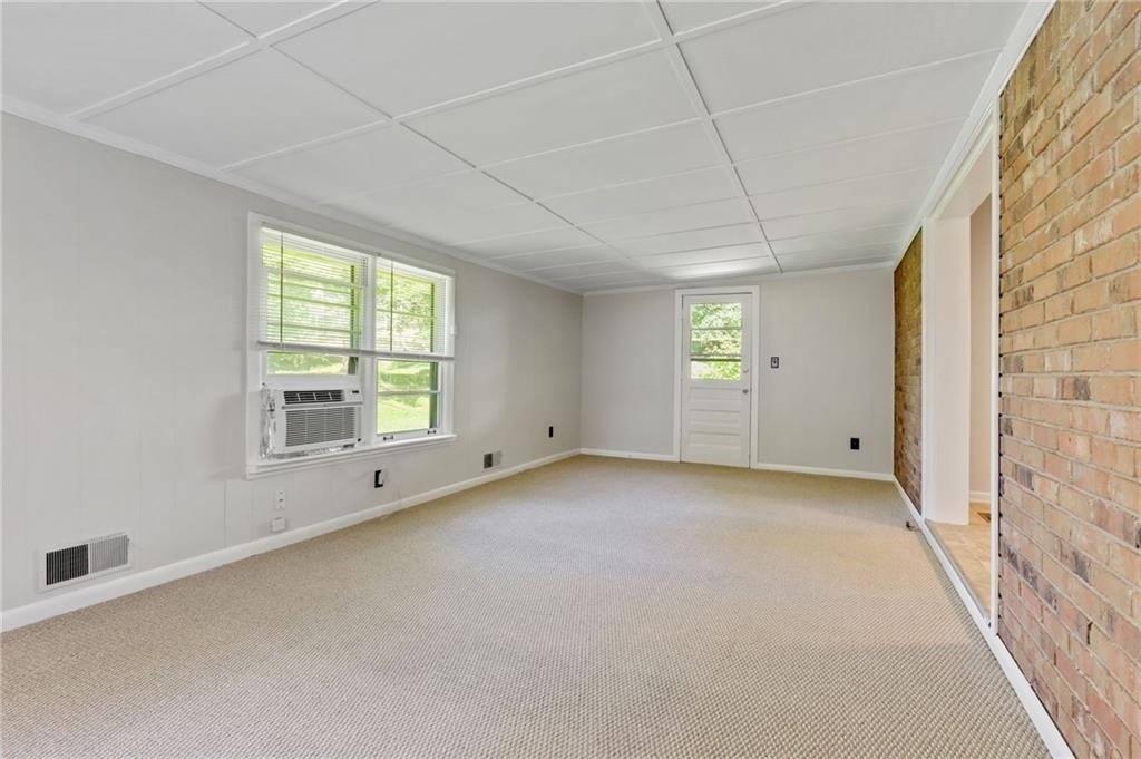 383 Dan Place Se - Photo 11