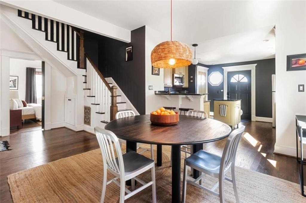 1024 Kirkwood Avenue - Photo 2