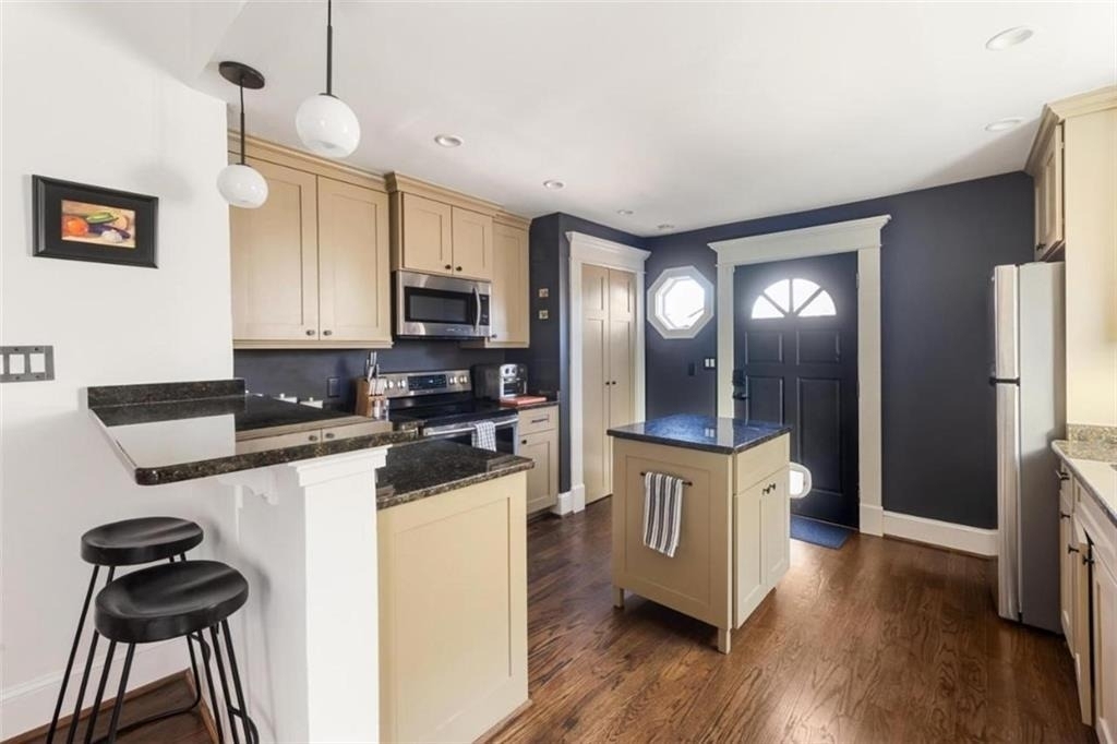 1024 Kirkwood Avenue - Photo 12