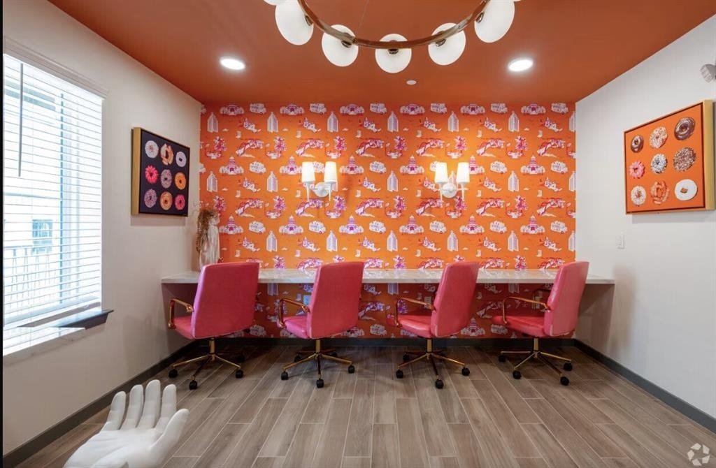 1200 W W Koenig Ln - Photo 11