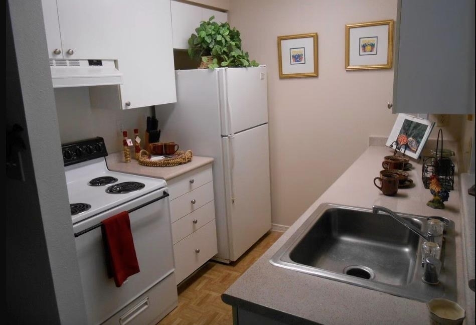 1400 Eldorado Pkwy - Photo 4