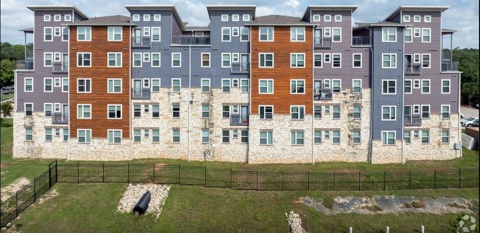 2401 E Oltorf St - Photo 2