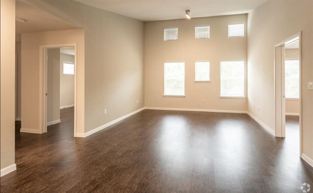 2401 E Oltorf St - Photo 4