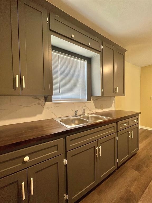 611 N Avenue D - Photo 7
