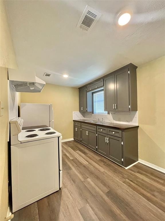 611 N Avenue D - Photo 4
