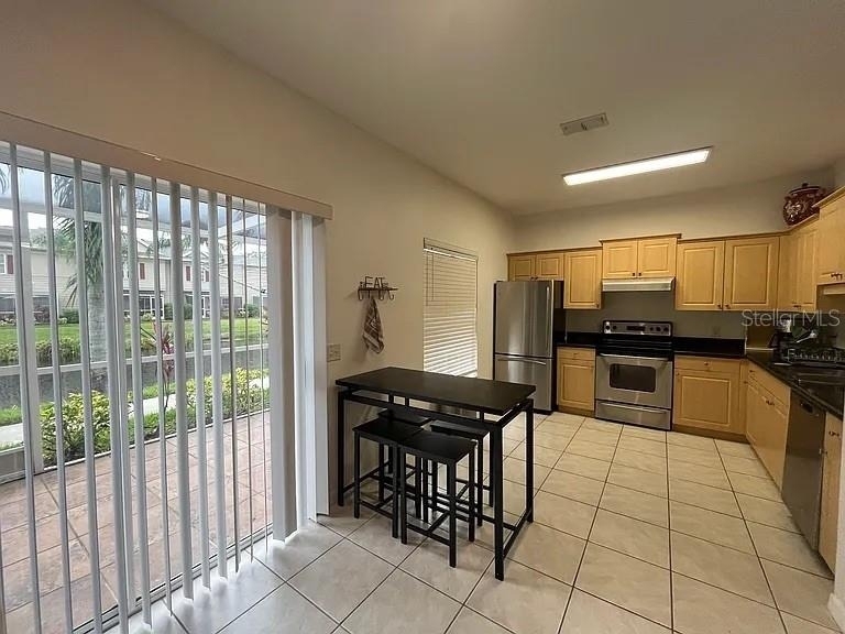 7755 Plantation Circle - Photo 9