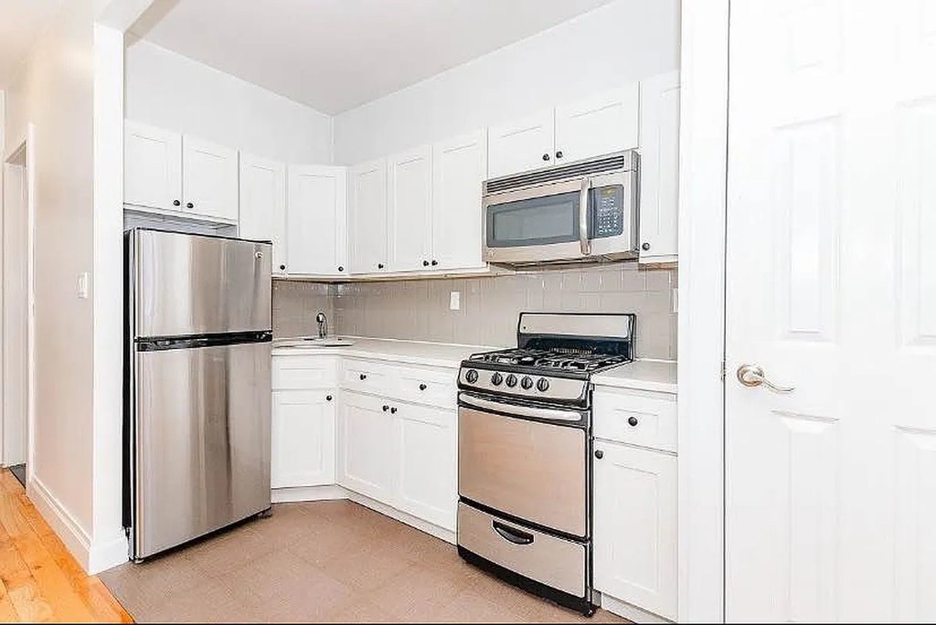 294 Harman Street - Photo 3