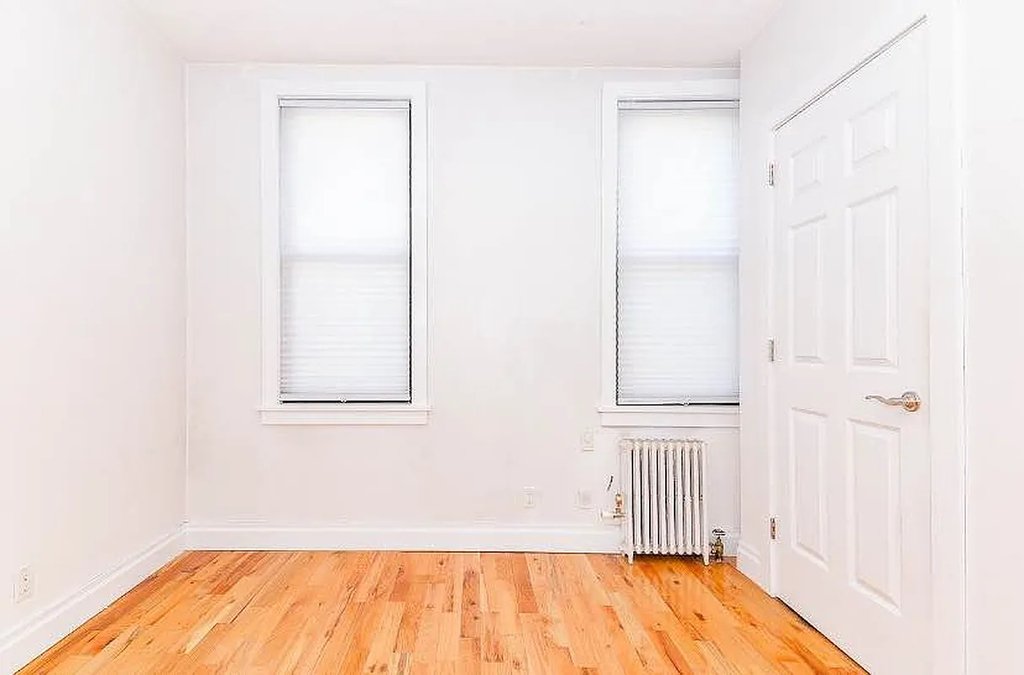 294 Harman Street - Photo 4