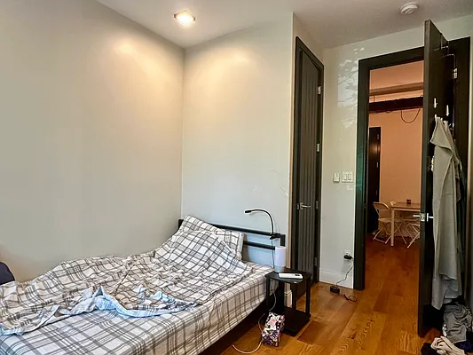 691 Chauncey Street - Photo 12