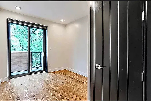 691 Chauncey Street - Photo 7