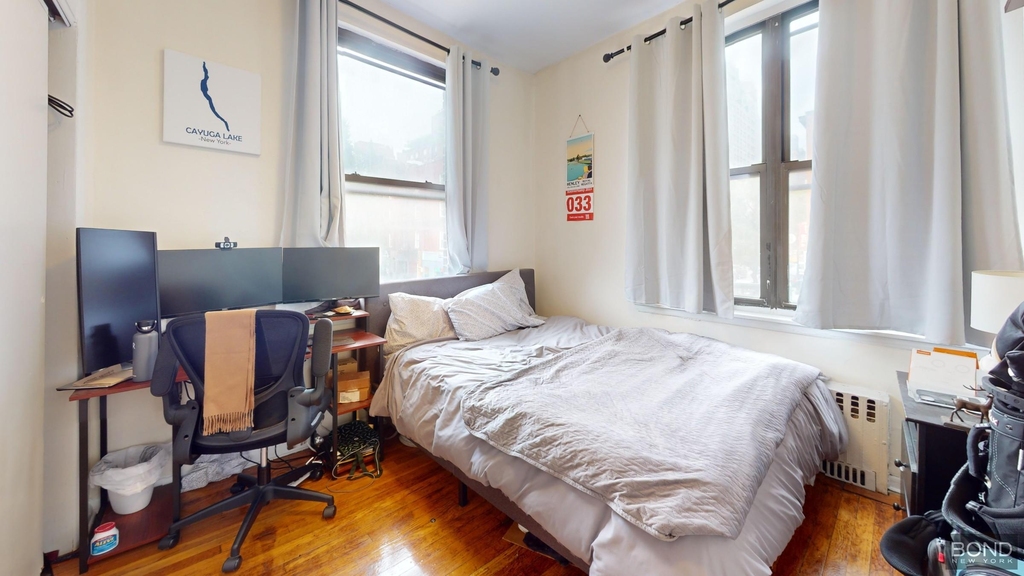 West 11th Street - Photo 6