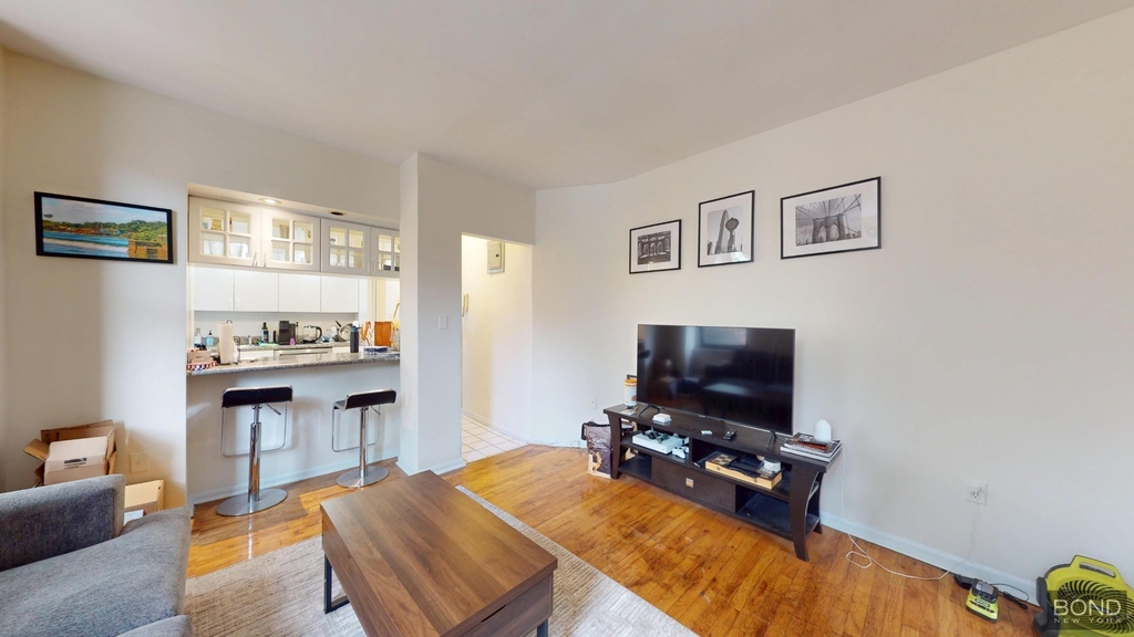 West 11th Street - Photo 1