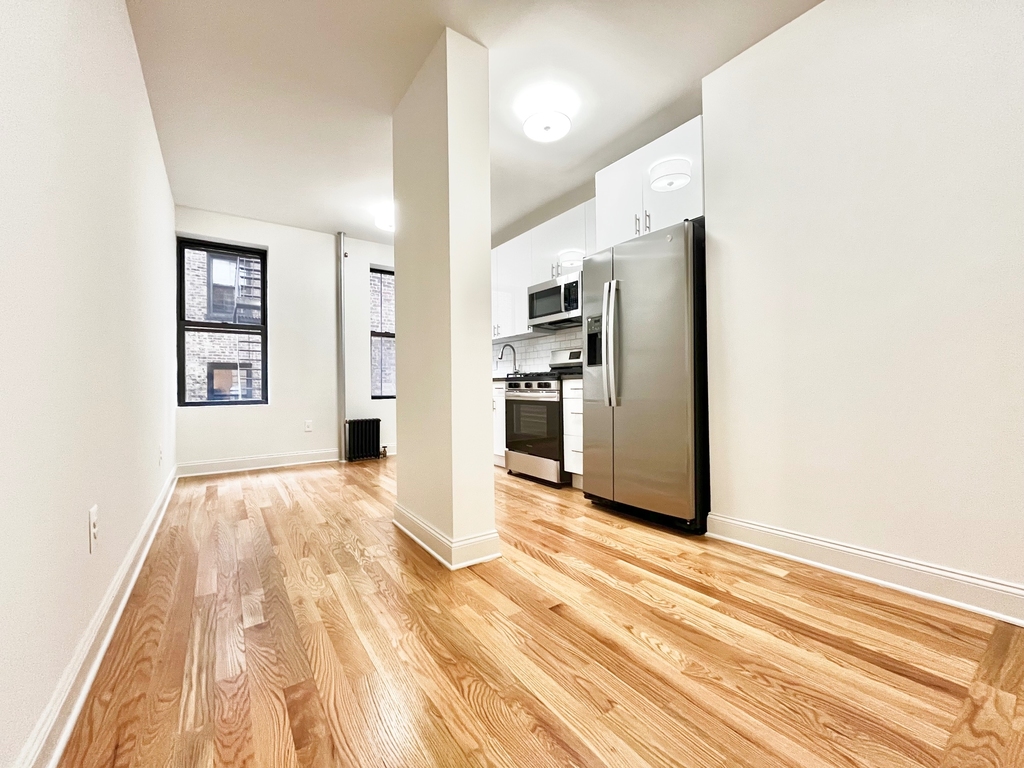 640 Fort Washington Avenue - Photo 1