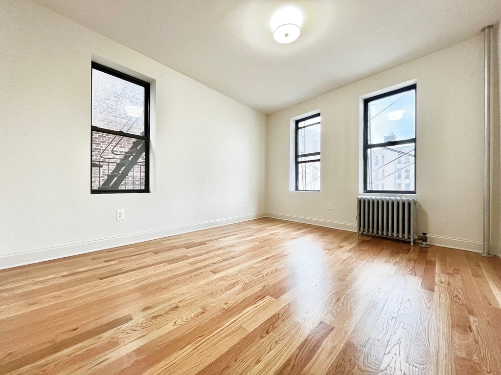 640 Fort Washington Avenue - Photo 3