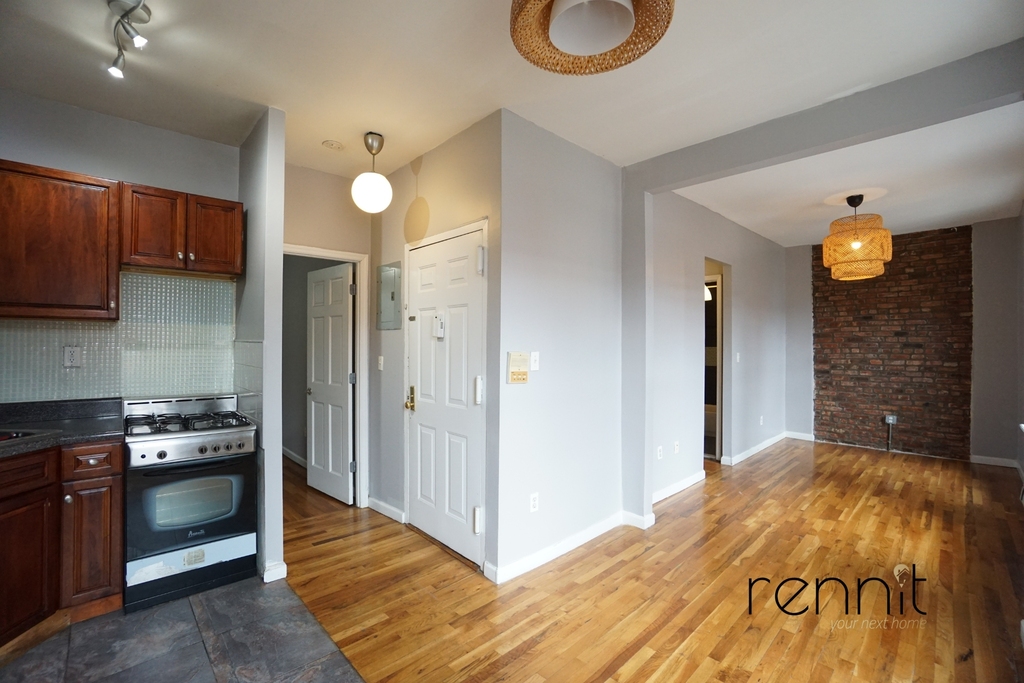 1257 Lincoln Place - Photo 2