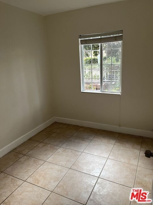 101 N La Peer Drive - Photo 24