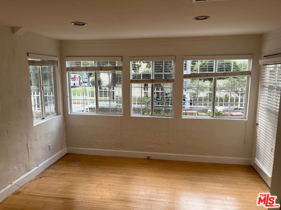 101 N La Peer Drive - Photo 27