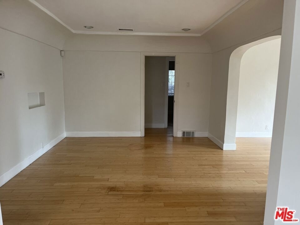 101 N La Peer Drive - Photo 17