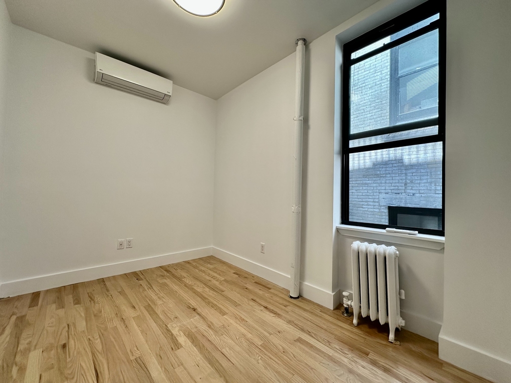 29 West 12th Street - Photo 3