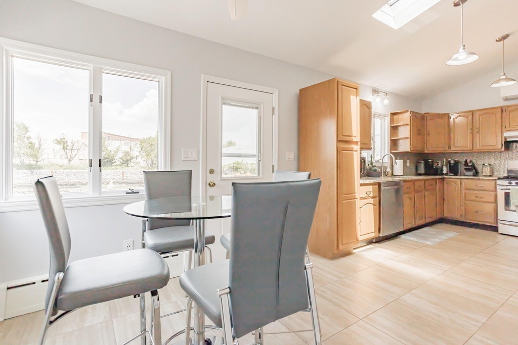 55 West Avenue - Photo 12
