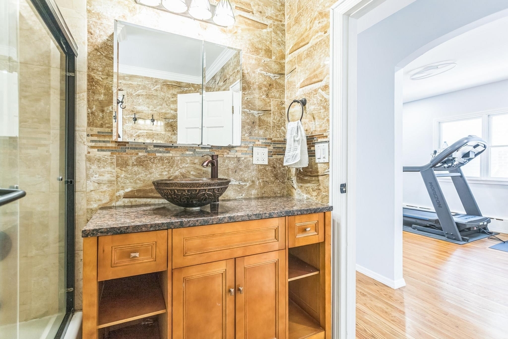55 West Avenue - Photo 3