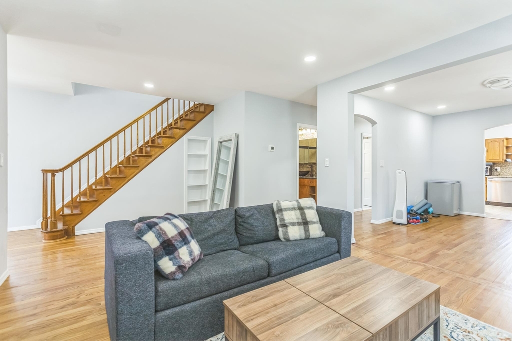 55 West Avenue - Photo 8