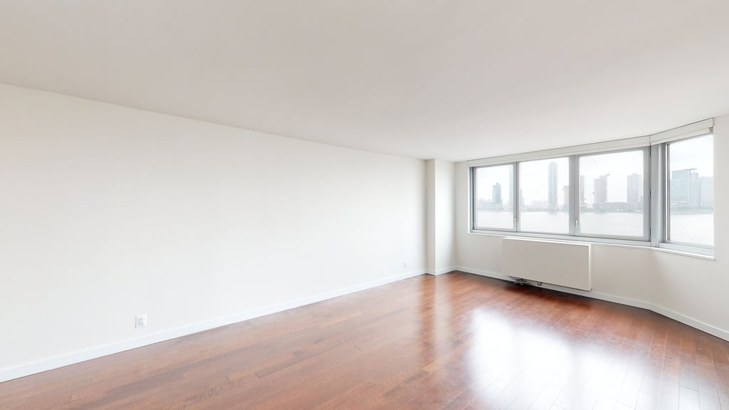 401 E 34th St - Photo 2