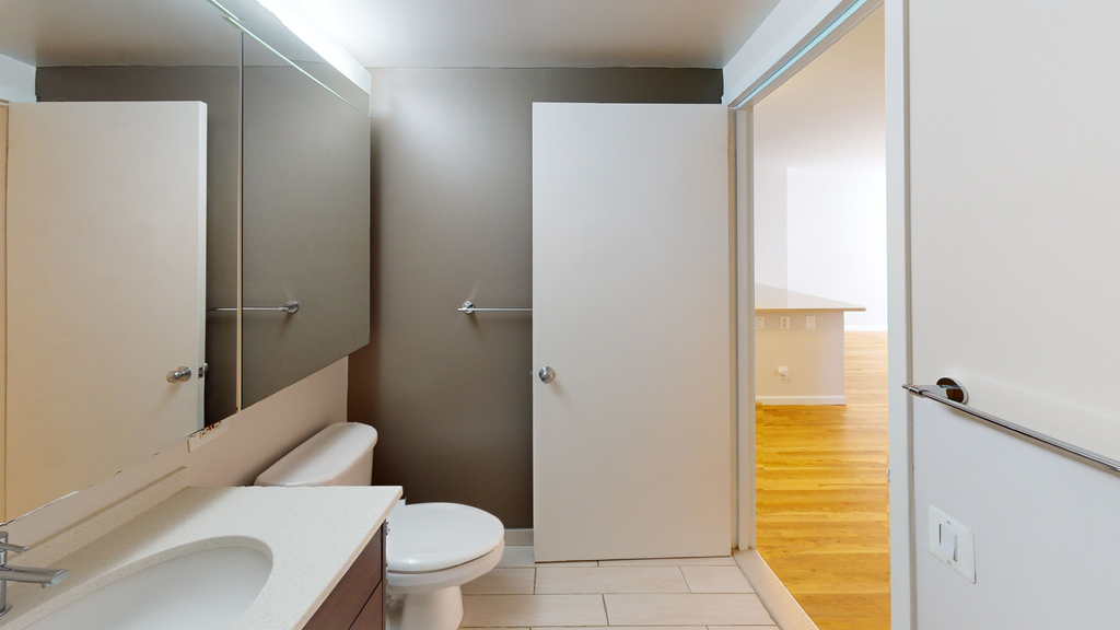 120 W. 21st - Photo 4