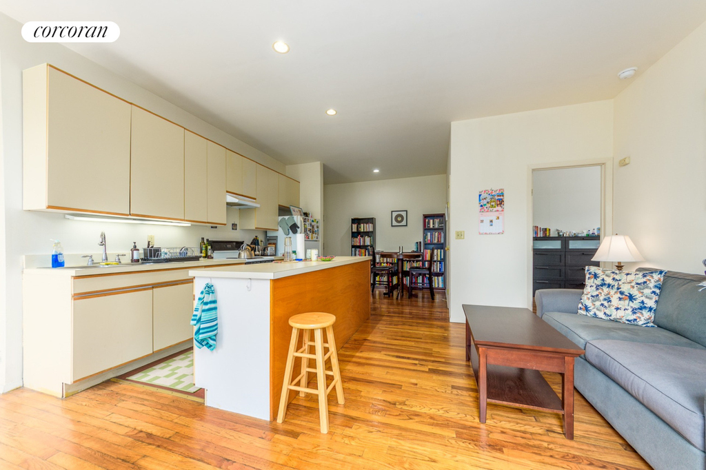 101 W 104th Street - Photo 2