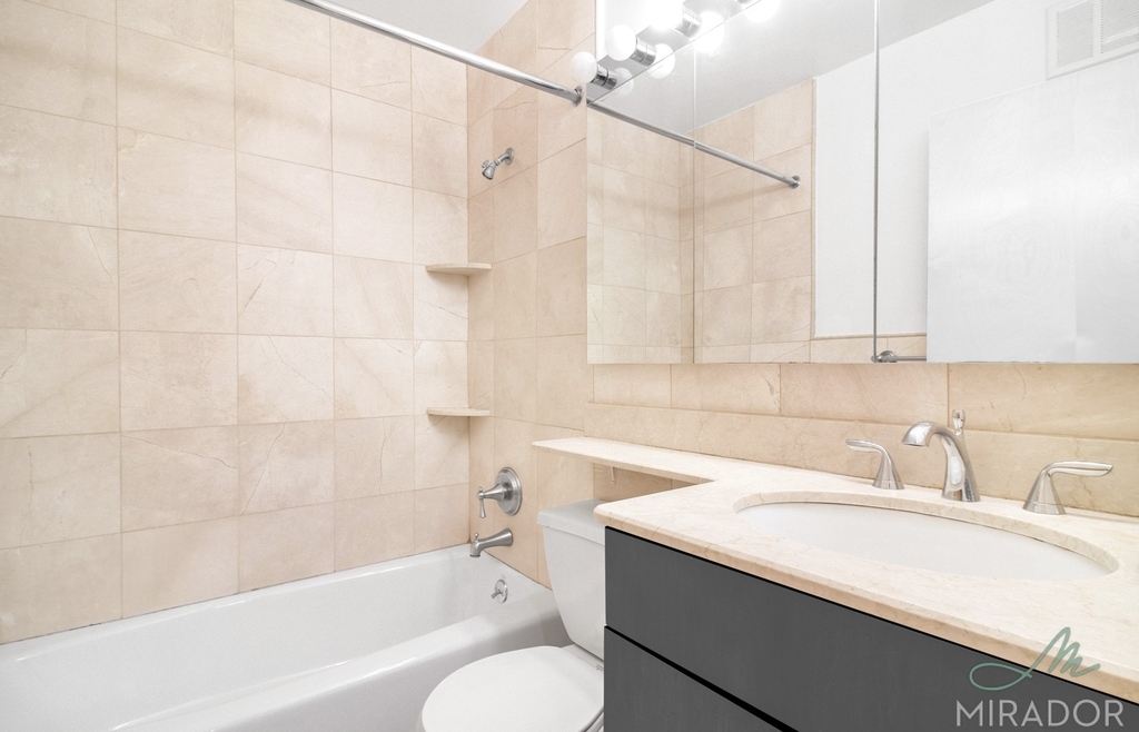 330 E 39th Street - Photo 3