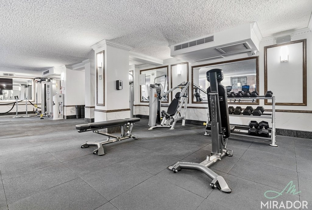 330 E 39th Street - Photo 10