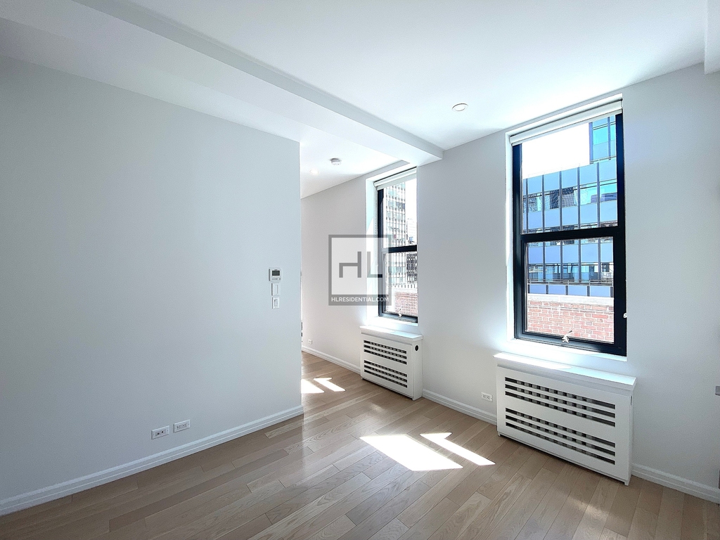 East 48th Street - Photo 3