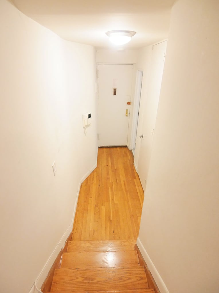 East 31st Street - Photo 4