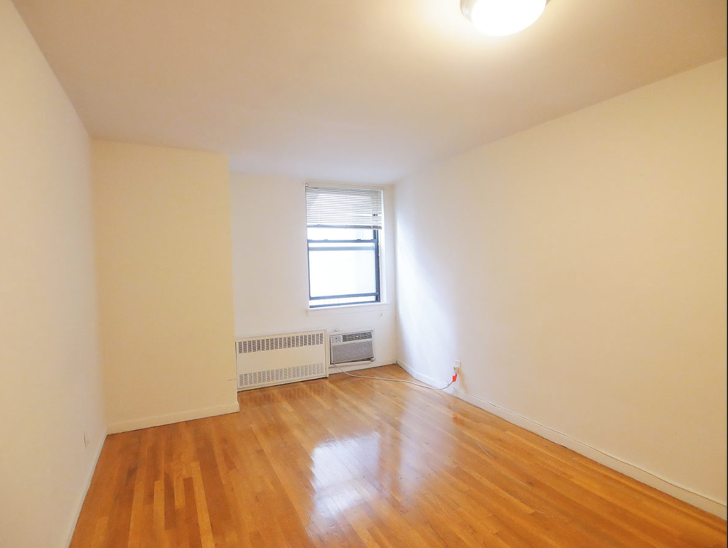 East 31st Street - Photo 0