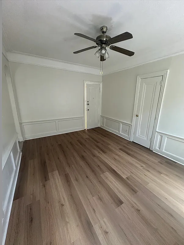 1271 Brooklyn ave - Photo 1