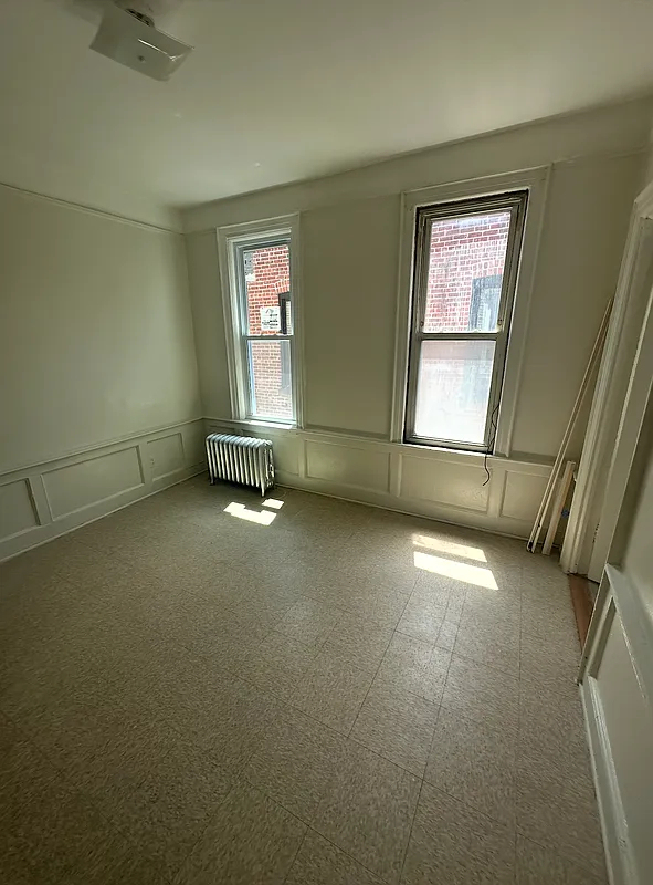 1271 Brooklyn ave - Photo 5